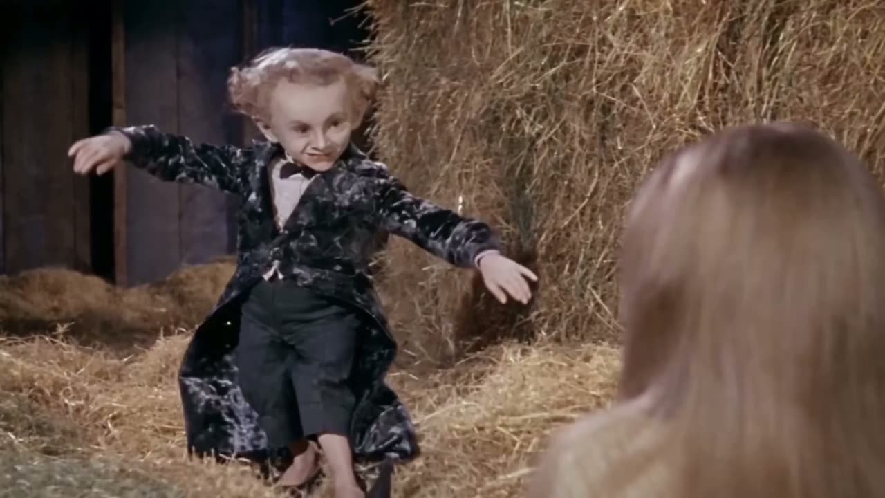 Tip toeing in my Jordans costume reference: velvet tailcoat, bow tie, breeches and blond curls